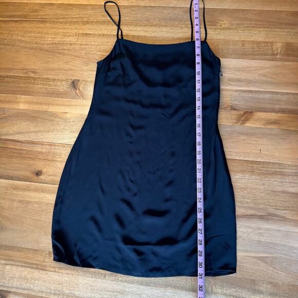 Rumored Posh Mini Dress Spaghetti Strap Little Black Dress Sz 2 Chic Minimalist - Picture 13 of 13